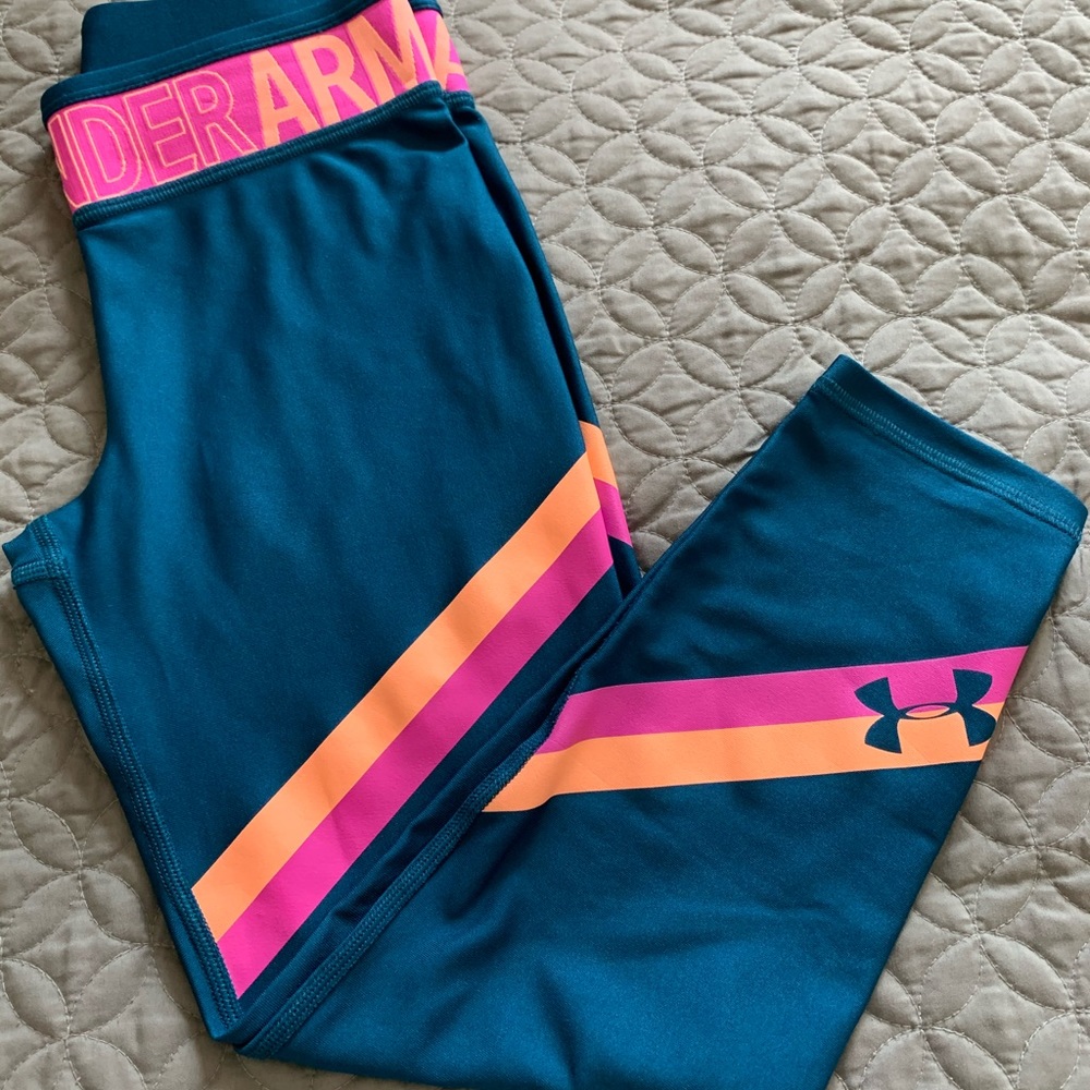 Girls under Armour